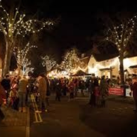 News » Crackley's Choral Group Turn On The Lights